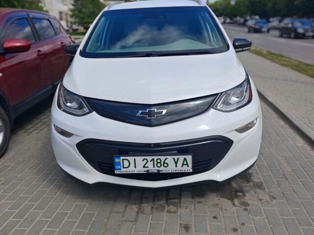 Белый Шевроле Bolt EV, объемом двигателя 0 л и пробегом 257 тыс. км за 12500 $, фото 25 на Automoto.ua