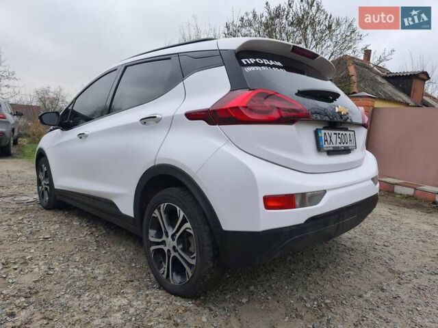Белый Шевроле Bolt EV, объемом двигателя 0 л и пробегом 128 тыс. км за 14999 $, фото 6 на Automoto.ua