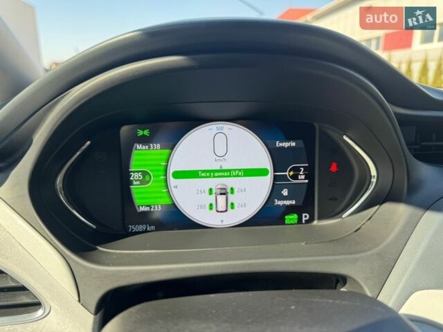 Белый Шевроле Bolt EV, объемом двигателя 0 л и пробегом 75 тыс. км за 14900 $, фото 29 на Automoto.ua