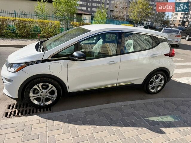 Білий Шевроле Bolt EV, об'ємом двигуна 0 л та пробігом 112 тис. км за 13000 $, фото 4 на Automoto.ua