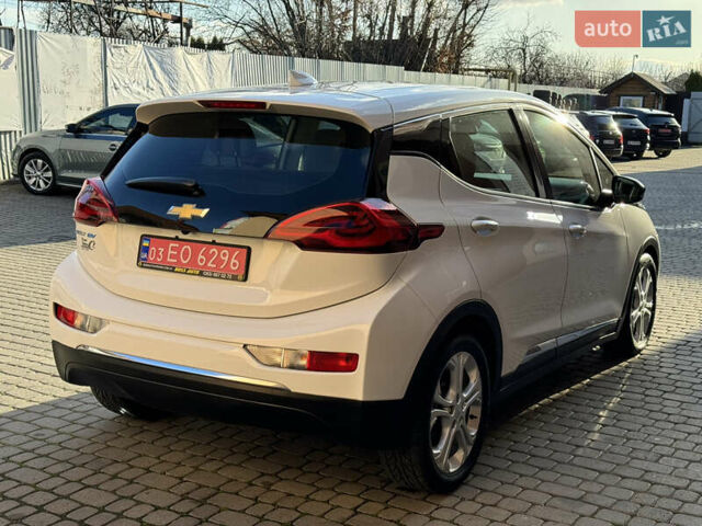 Белый Шевроле Bolt EV, объемом двигателя 0 л и пробегом 155 тыс. км за 13000 $, фото 3 на Automoto.ua