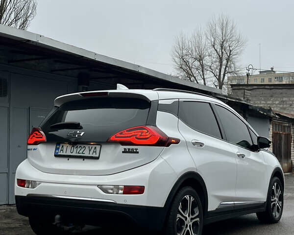 Белый Шевроле Bolt EV, объемом двигателя 0 л и пробегом 159 тыс. км за 14999 $, фото 7 на Automoto.ua