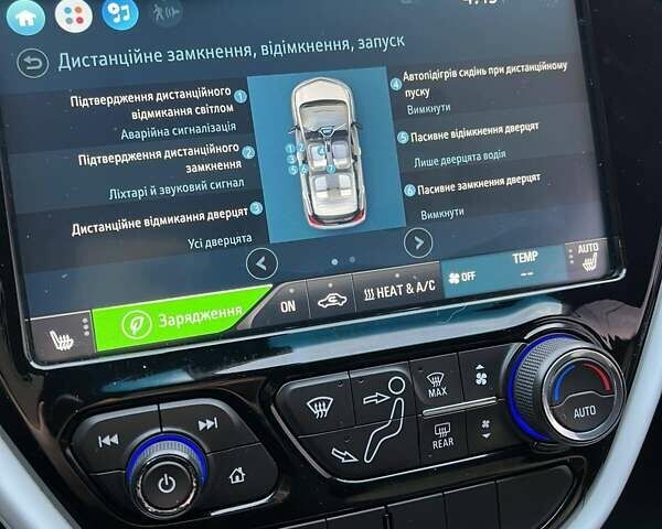 Белый Шевроле Bolt EV, объемом двигателя 0 л и пробегом 117 тыс. км за 14300 $, фото 31 на Automoto.ua