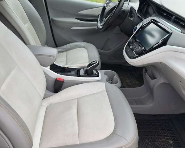 Білий Шевроле Bolt EV, об'ємом двигуна 0 л та пробігом 246 тис. км за 11900 $, фото 1 на Automoto.ua