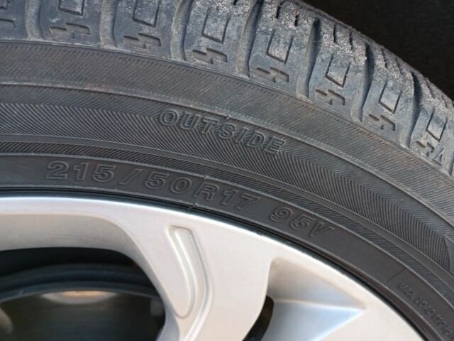 Белый Шевроле Bolt EV, объемом двигателя 0 л и пробегом 154 тыс. км за 13800 $, фото 4 на Automoto.ua