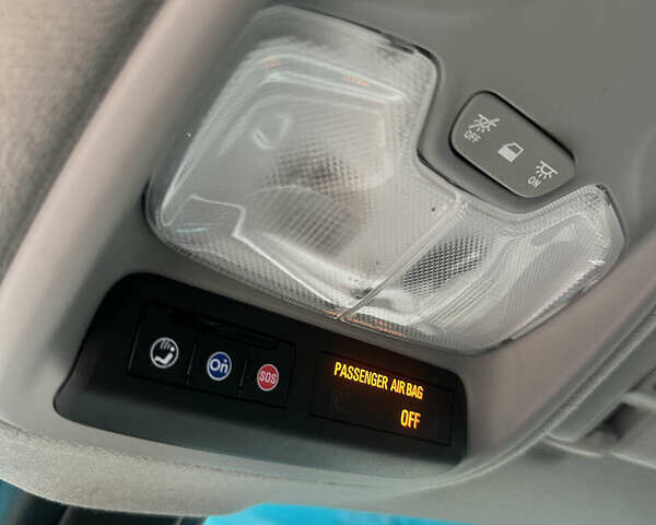 Шевроле Bolt EV 2018 в Буче на Automoto.ua Белый Шевроле Bolt EV, объемом двигателя 0 л и пробегом 30 тыс. км за 16800 $, фото 34 на Automoto.ua