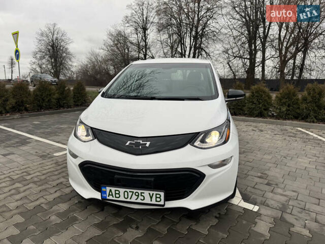 Белый Шевроле Bolt EV, объемом двигателя 0 л и пробегом 146 тыс. км за 13700 $, фото 13 на Automoto.ua