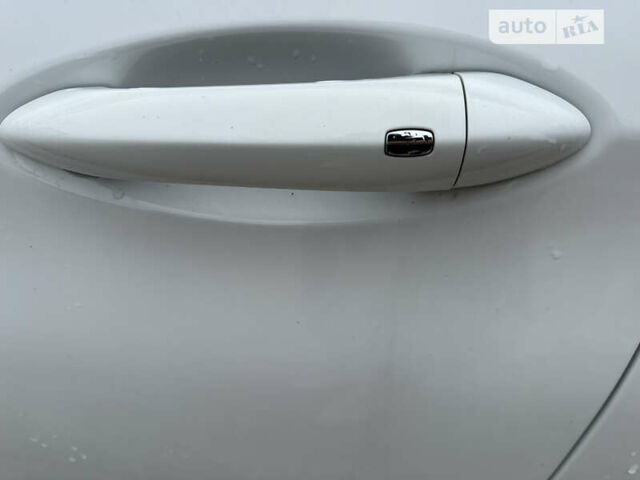 Білий Шевроле Bolt EV, об'ємом двигуна 0 л та пробігом 163 тис. км за 18950 $, фото 12 на Automoto.ua