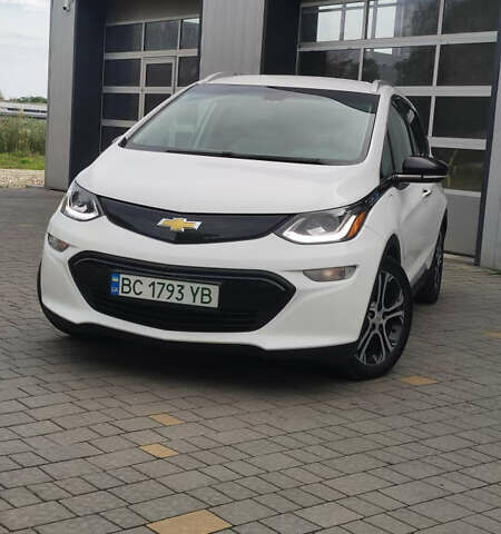 Белый Шевроле Bolt EV, объемом двигателя 0 л и пробегом 230 тыс. км за 12900 $, фото 8 на Automoto.ua
