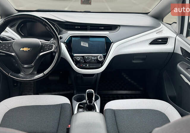 Білий Шевроле Bolt EV, об'ємом двигуна 0 л та пробігом 47 тис. км за 17500 $, фото 10 на Automoto.ua