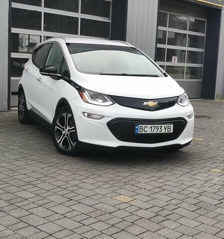 Белый Шевроле Bolt EV, объемом двигателя 0 л и пробегом 230 тыс. км за 12900 $, фото 3 на Automoto.ua