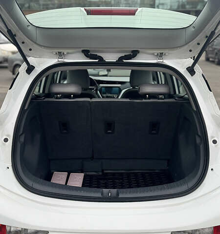 Білий Шевроле Bolt EV, об'ємом двигуна 0 л та пробігом 47 тис. км за 17500 $, фото 17 на Automoto.ua