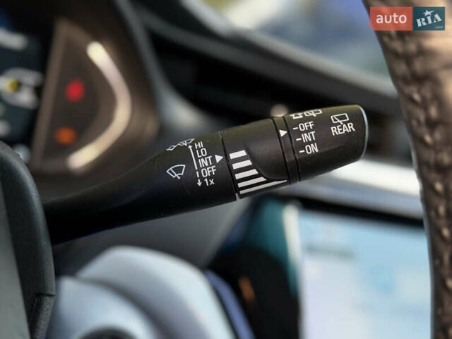 Шевроле Bolt EV 2018 в Одессе на Automoto.ua Белый Шевроле Bolt EV, объемом двигателя 0 л и пробегом 43 тыс. км за 17500 $, фото 53 на Automoto.ua