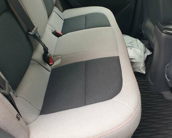 Белый Шевроле Bolt EV, объемом двигателя 0 л и пробегом 105 тыс. км за 14500 $, фото 9 на Automoto.ua