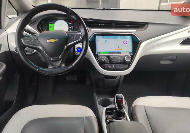 Белый Шевроле Bolt EV, объемом двигателя 0 л и пробегом 230 тыс. км за 12900 $, фото 40 на Automoto.ua