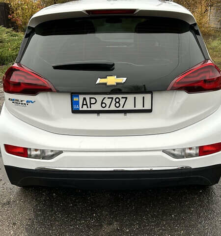 Белый Шевроле Bolt EV, объемом двигателя 0 л и пробегом 74 тыс. км за 18300 $, фото 1 на Automoto.ua