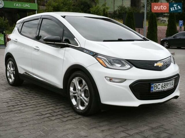 Белый Шевроле Bolt EV, объемом двигателя 0 л и пробегом 124 тыс. км за 14500 $, фото 2 на Automoto.ua