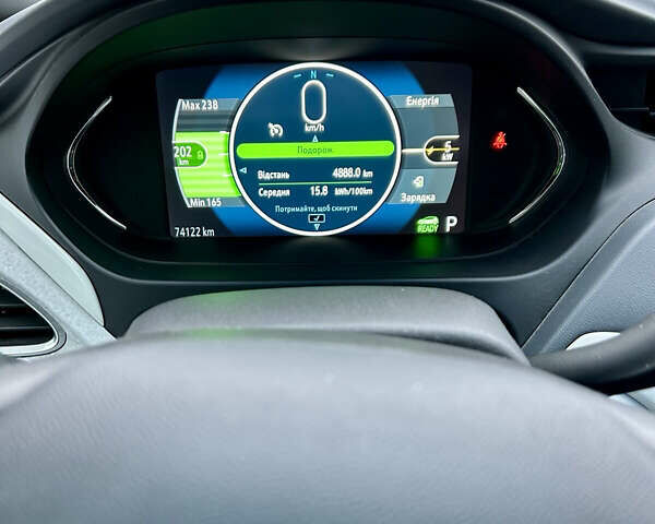 Белый Шевроле Bolt EV, объемом двигателя 0 л и пробегом 74 тыс. км за 18300 $, фото 6 на Automoto.ua