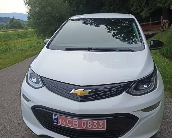 Белый Шевроле Bolt EV, объемом двигателя 0 л и пробегом 45 тыс. км за 16500 $, фото 13 на Automoto.ua