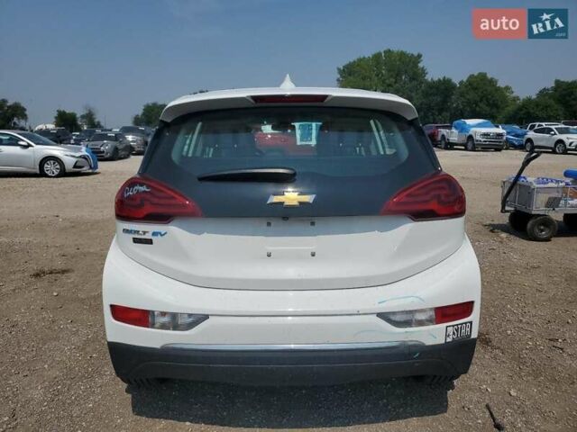 Белый Шевроле Bolt EV, объемом двигателя 0 л и пробегом 77 тыс. км за 4900 $, фото 5 на Automoto.ua