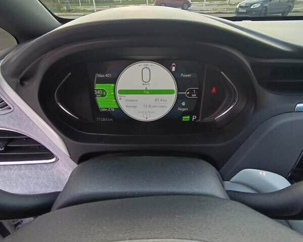 Белый Шевроле Bolt EV, объемом двигателя 0 л и пробегом 105 тыс. км за 19500 $, фото 12 на Automoto.ua