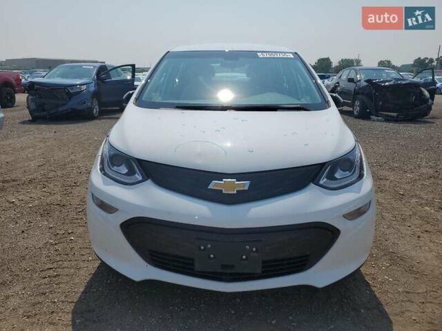 Белый Шевроле Bolt EV, объемом двигателя 0 л и пробегом 77 тыс. км за 4900 $, фото 4 на Automoto.ua