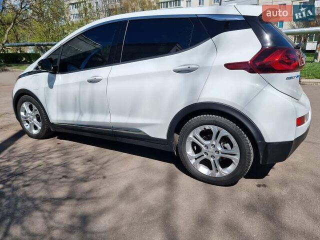 Білий Шевроле Bolt EV, об'ємом двигуна 0 л та пробігом 99 тис. км за 15499 $, фото 7 на Automoto.ua