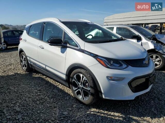 Белый Шевроле Bolt EV, объемом двигателя 0 л и пробегом 75 тыс. км за 3700 $, фото 3 на Automoto.ua