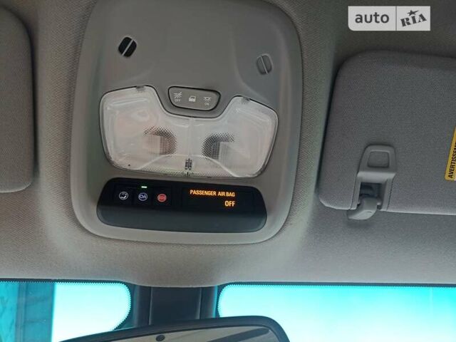 Белый Шевроле Bolt EV, объемом двигателя 0 л и пробегом 45 тыс. км за 16500 $, фото 28 на Automoto.ua