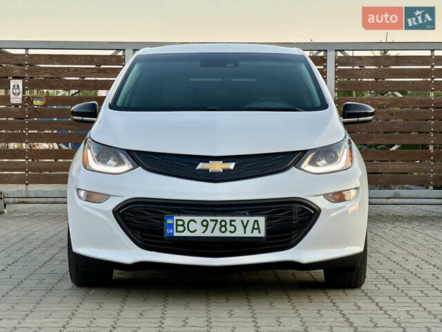 Белый Шевроле Bolt EV, объемом двигателя 0 л и пробегом 40 тыс. км за 15250 $, фото 34 на Automoto.ua