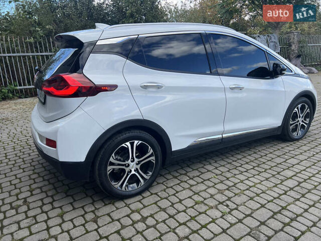 Белый Шевроле Bolt EV, объемом двигателя 0 л и пробегом 100 тыс. км за 20300 $, фото 5 на Automoto.ua