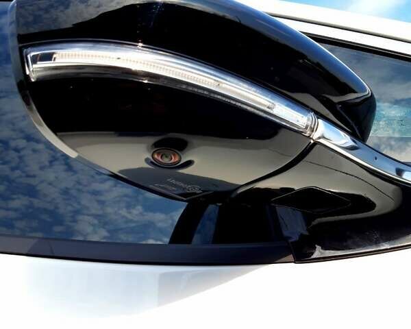 Білий Шевроле Bolt EV, об'ємом двигуна 0 л та пробігом 28 тис. км за 18800 $, фото 11 на Automoto.ua