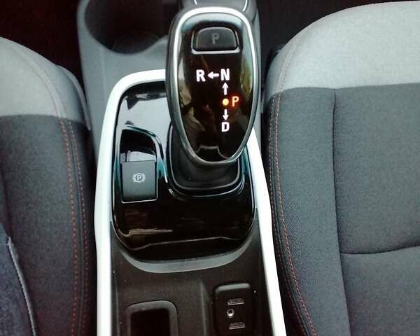 Белый Шевроле Bolt EV, объемом двигателя 0 л и пробегом 39 тыс. км за 16000 $, фото 18 на Automoto.ua