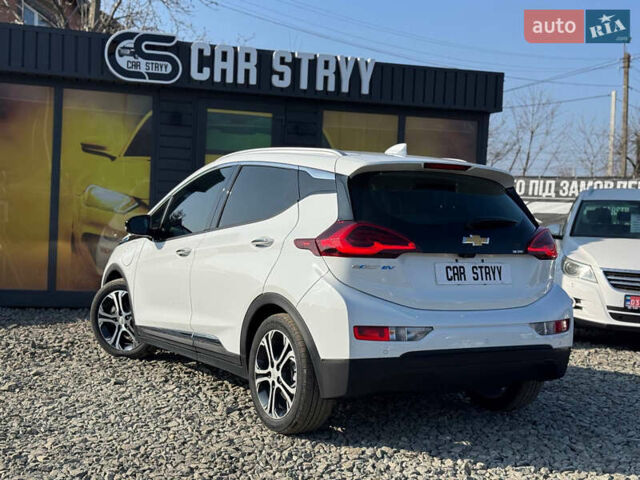 Белый Шевроле Bolt EV, объемом двигателя 0 л и пробегом 39 тыс. км за 16500 $, фото 3 на Automoto.ua