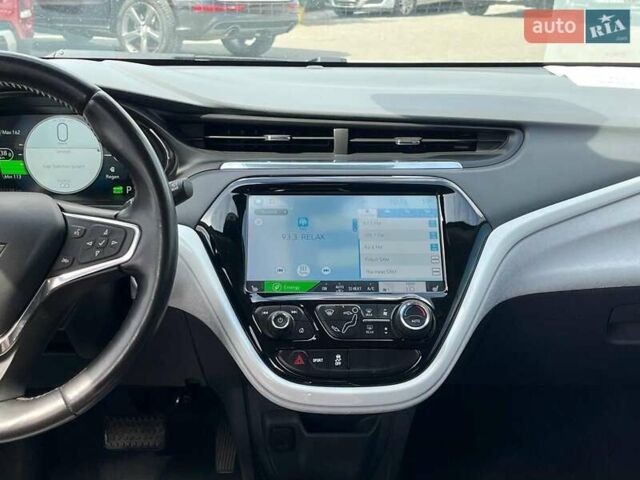 Белый Шевроле Bolt EV, объемом двигателя 0 л и пробегом 132 тыс. км за 12800 $, фото 29 на Automoto.ua