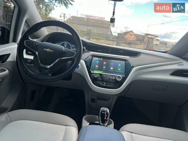 Белый Шевроле Bolt EV, объемом двигателя 0 л и пробегом 100 тыс. км за 20300 $, фото 8 на Automoto.ua