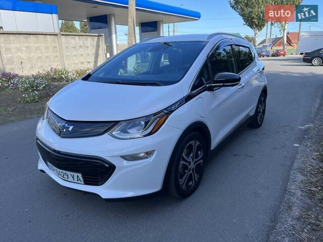 Белый Шевроле Bolt EV, объемом двигателя 0 л и пробегом 57 тыс. км за 16500 $, фото 3 на Automoto.ua