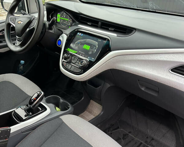Білий Шевроле Bolt EV, об'ємом двигуна 0 л та пробігом 78 тис. км за 15500 $, фото 13 на Automoto.ua