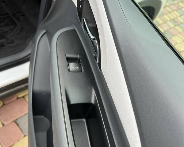 Білий Шевроле Bolt EV, об'ємом двигуна 0 л та пробігом 78 тис. км за 15500 $, фото 15 на Automoto.ua