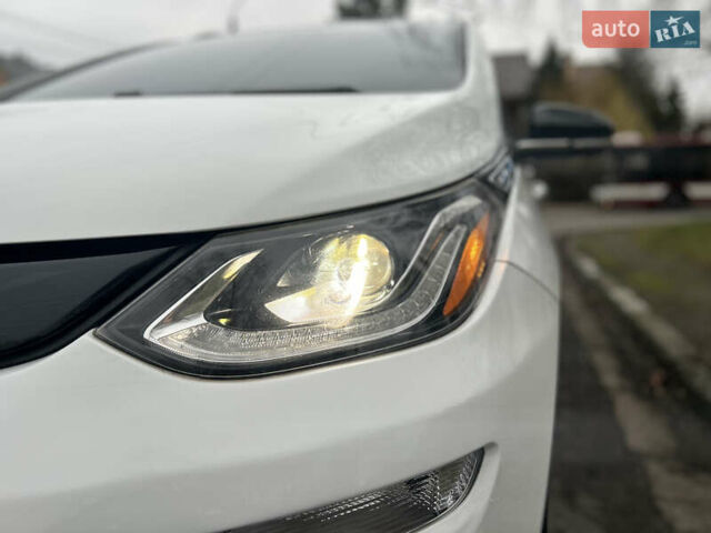 Білий Шевроле Bolt EV, об'ємом двигуна 0 л та пробігом 127 тис. км за 15900 $, фото 8 на Automoto.ua