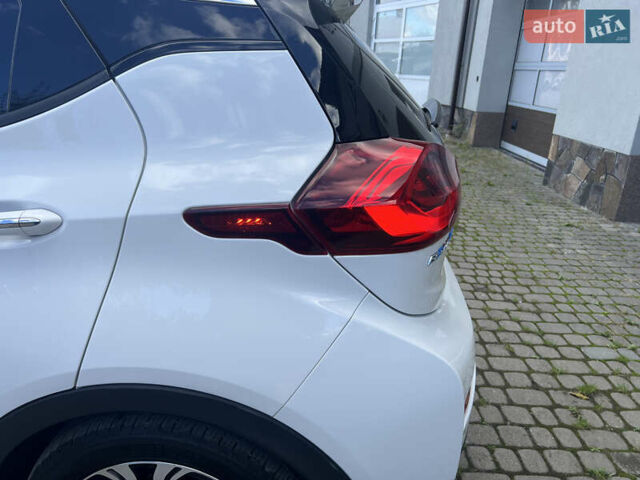 Белый Шевроле Bolt EV, объемом двигателя 0 л и пробегом 100 тыс. км за 20300 $, фото 15 на Automoto.ua