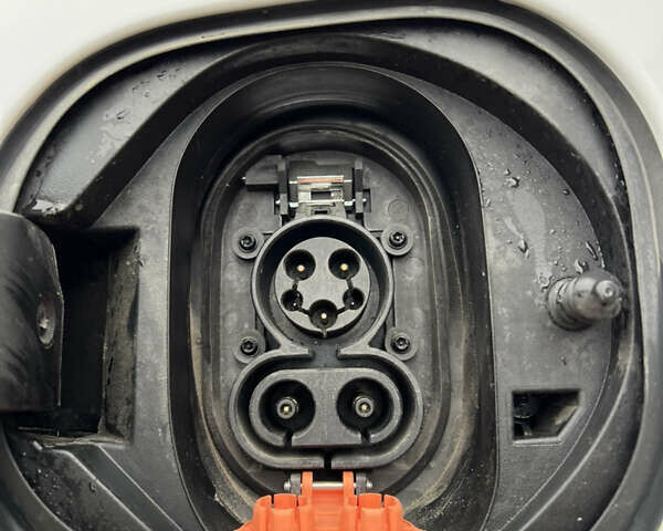 Білий Шевроле Bolt EV, об'ємом двигуна 0 л та пробігом 78 тис. км за 15500 $, фото 27 на Automoto.ua