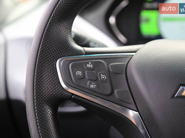 Белый Шевроле Bolt EV, объемом двигателя 0 л и пробегом 90 тыс. км за 19400 $, фото 17 на Automoto.ua