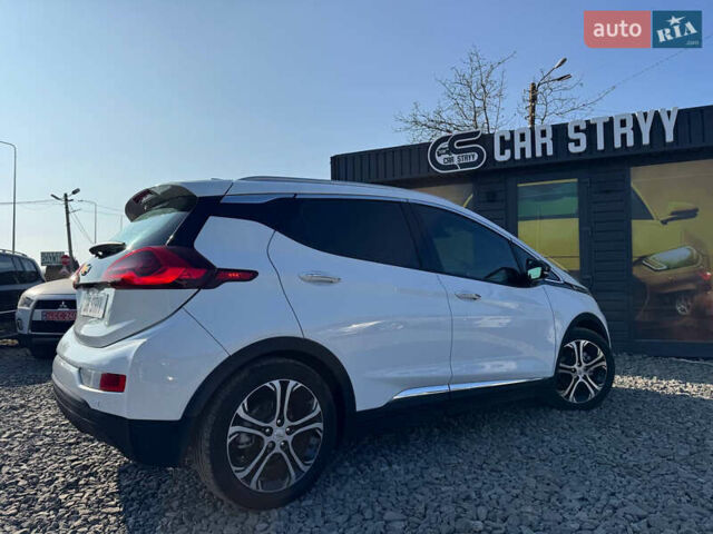 Белый Шевроле Bolt EV, объемом двигателя 0 л и пробегом 39 тыс. км за 16500 $, фото 32 на Automoto.ua