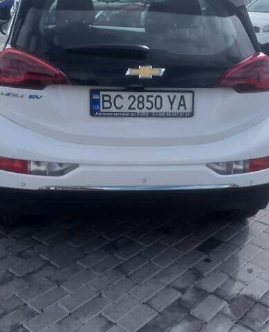 Білий Шевроле Bolt EV, об'ємом двигуна 0 л та пробігом 40 тис. км за 15500 $, фото 4 на Automoto.ua