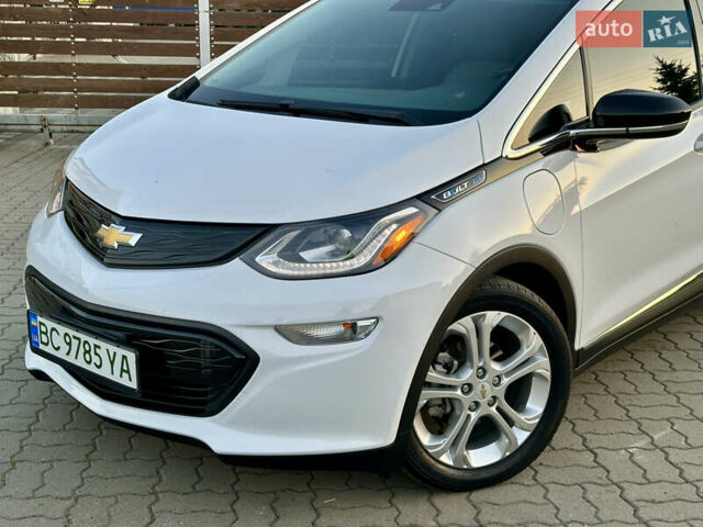 Белый Шевроле Bolt EV, объемом двигателя 0 л и пробегом 40 тыс. км за 15250 $, фото 29 на Automoto.ua