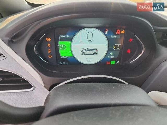 Белый Шевроле Bolt EV, объемом двигателя 0 л и пробегом 37 тыс. км за 3850 $, фото 8 на Automoto.ua