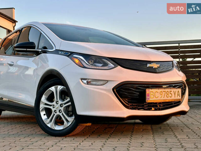 Белый Шевроле Bolt EV, объемом двигателя 0 л и пробегом 40 тыс. км за 15250 $, фото 12 на Automoto.ua