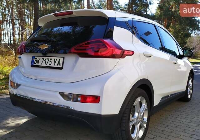 Белый Шевроле Bolt EV, объемом двигателя 0 л и пробегом 170 тыс. км за 14950 $, фото 10 на Automoto.ua