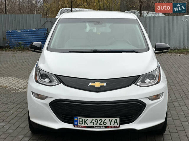 Белый Шевроле Bolt EV, объемом двигателя 0 л и пробегом 116 тыс. км за 16950 $, фото 2 на Automoto.ua